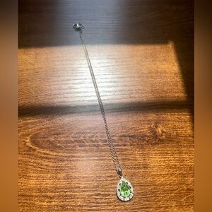 Avon Necklace Green accent